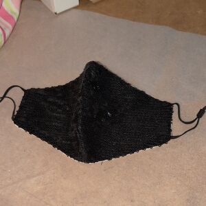 ❤️‍🔥10/$10❤️‍🔥 Sparkly Black Sequin Face Mask